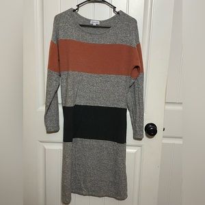 M Cozy Shift Dress EUC
